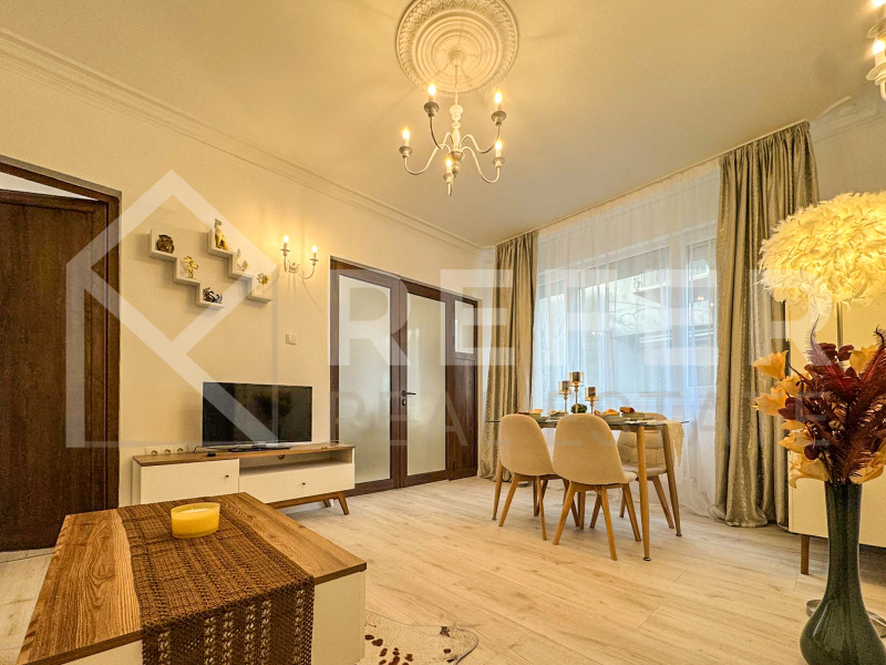 Продава 3-СТАЕН, гр. София, Център, снимка 4 - Апартаменти - 53538753