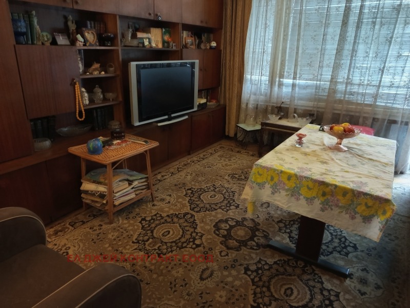 Продава  3-стаен, град София, Лозенец •  455 000 EUR • ID 61929384 — holmes.bg - [1] 