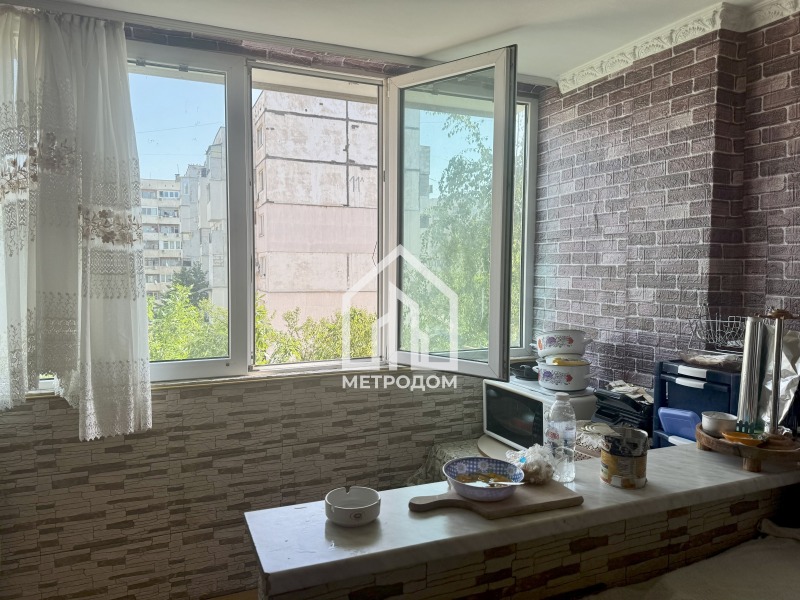 Na prodej  2 ložnice Sofia , Botunec , 72 m2 | 61450975 - obraz [8]
