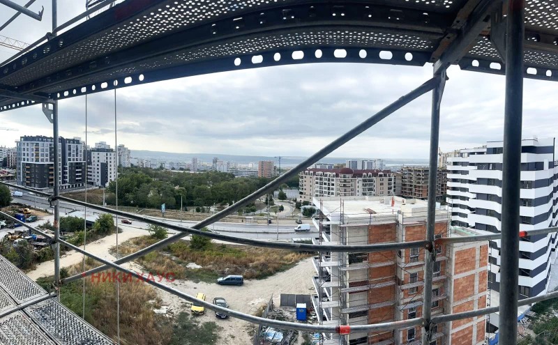 Продава  3-стаен град Варна , Възраждане 4 , 123 кв.м | 60175122 - изображение [4]