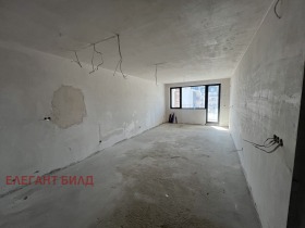 3-стаен град София, Студентски град 8