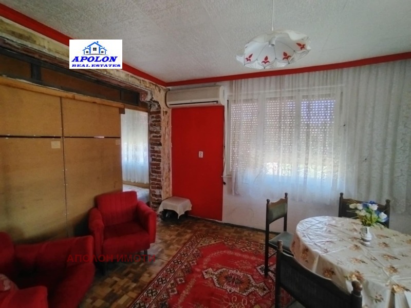 Продава  Етаж от къща област Пазарджик , гр. Пещера , 130 кв.м | 26089476 - изображение [10]