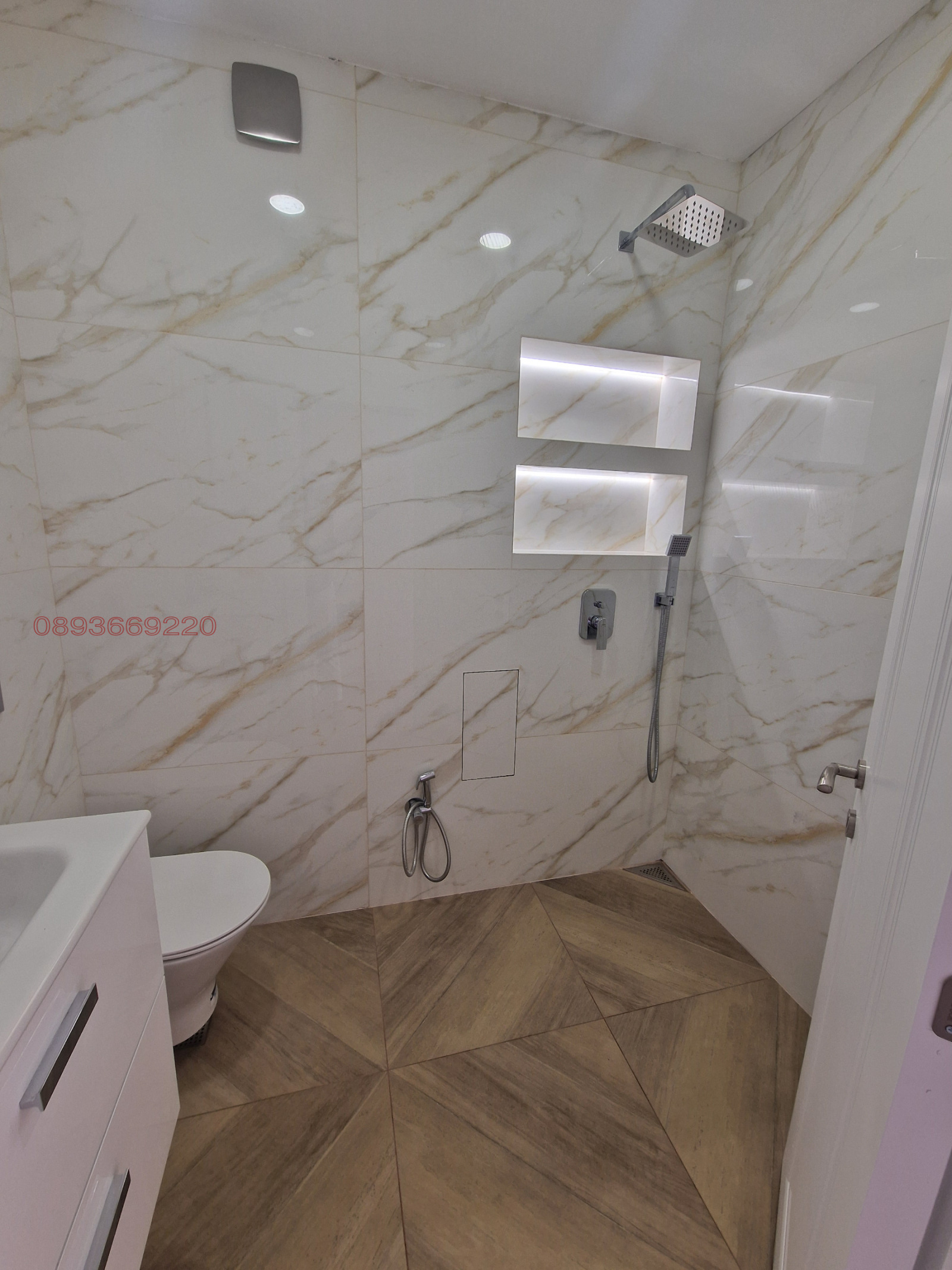Продава 3-СТАЕН, гр. Пловдив, Кършияка, снимка 8 - Апартаменти - 56361280