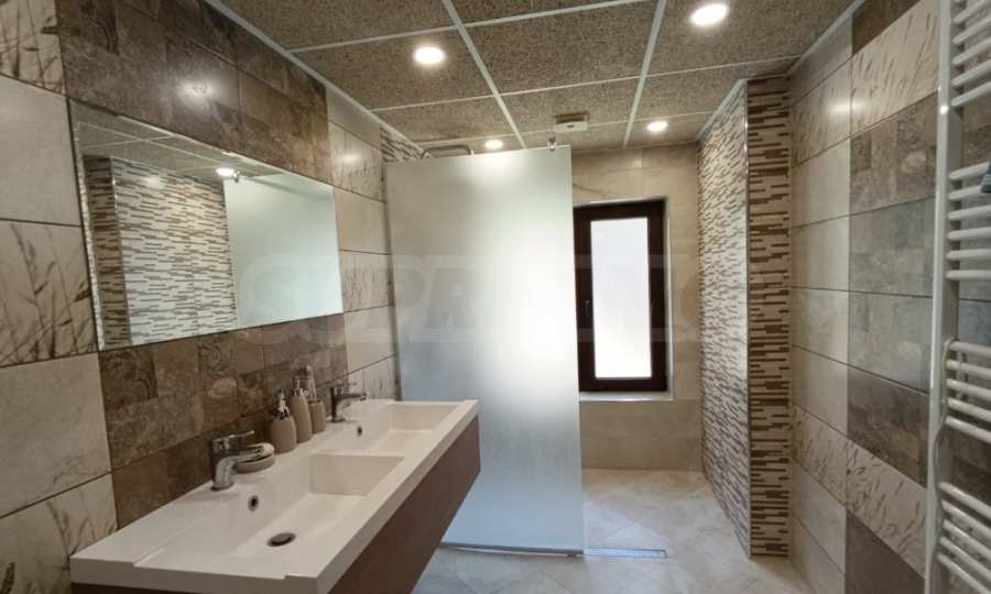 Продава КЪЩА, гр. Свищов, област Велико Търново, снимка 12 - Къщи - 53987816