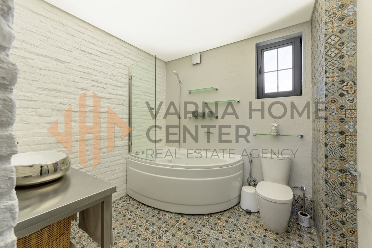 Продава КЪЩА, гр. Варна, м-т Сотира, снимка 9 - Къщи - 55220758