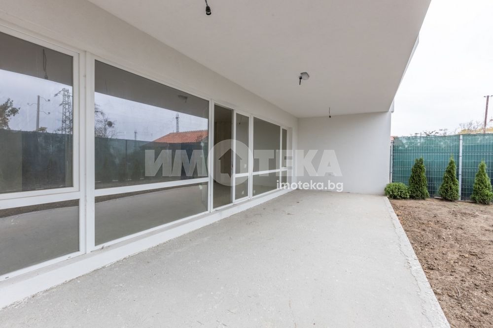Продава КЪЩА, гр. Варна, Свети Никола, снимка 2 - Къщи - 56268891