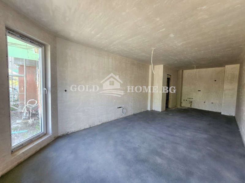 À venda  1 quarto Plovdiv , Ostromila , 75 m² | 34494605
