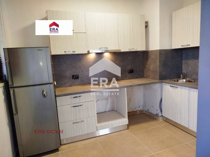 Продава 2-СТАЕН, гр. Ловеч, Широк център, снимка 2 - Апартаменти - 53384525