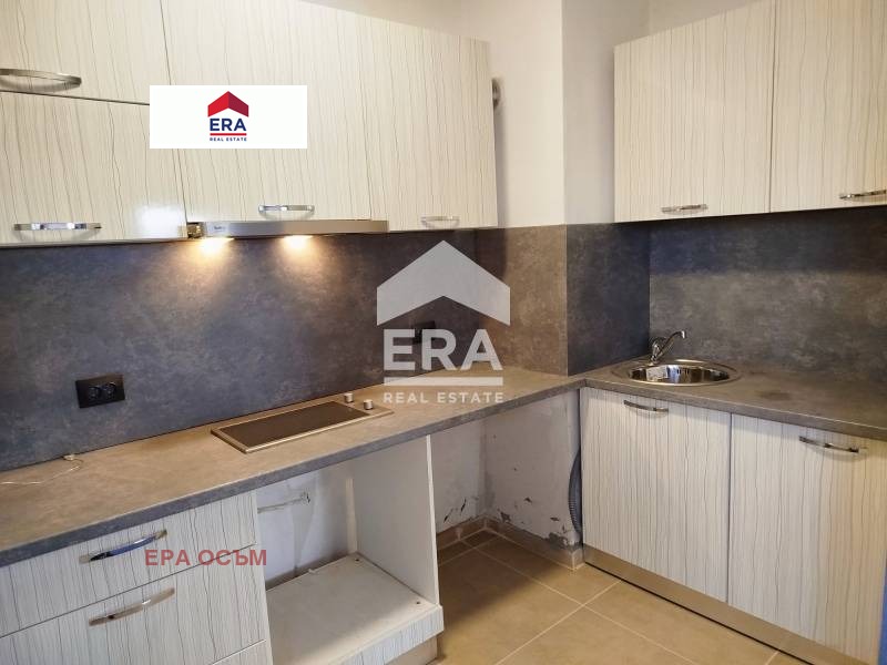 Продава 2-СТАЕН, гр. Ловеч, Широк център, снимка 2 - Апартаменти - 53679896