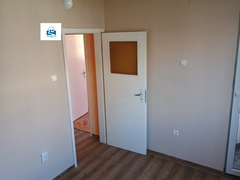 Til salgs  2 soverom Pleven , Idealen tsentar , 80 kvm | 77975204 - bilde [3]