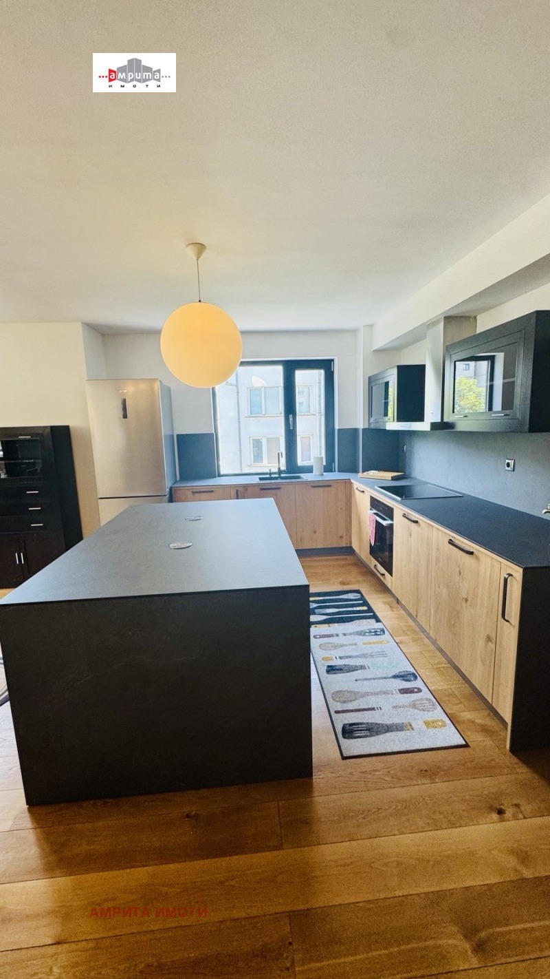 Продава МНОГОСТАЕН, град София, Стрелбище • 790000 € / 1545105.70 лв. • 92015856 1