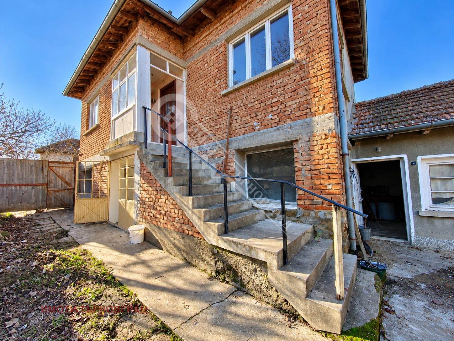 Продава КЪЩА, с. Джулюница, област Велико Търново