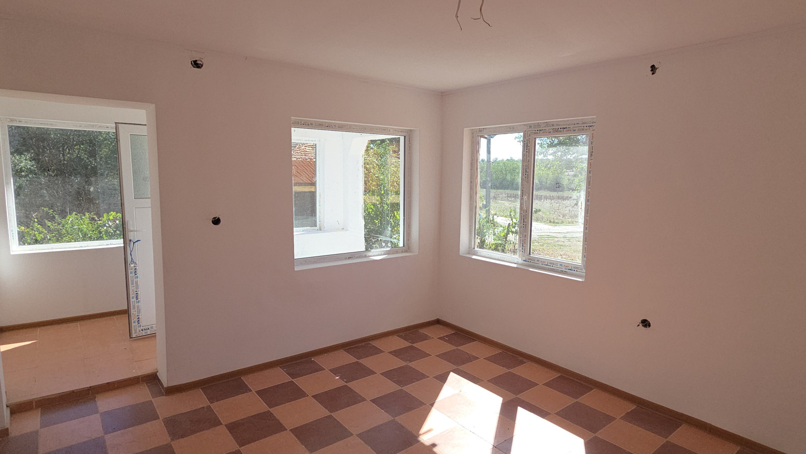 Продава КЪЩА, с. Червенци, област Варна, снимка 13 - Къщи - 53869977