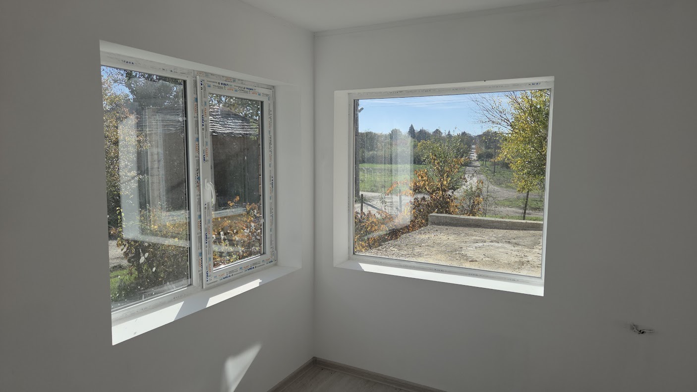 Продава КЪЩА, с. Червенци, област Варна, снимка 4 - Къщи - 53869977