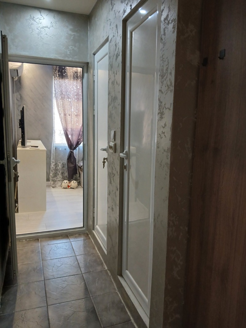 Продава  2-стаен град София , Обеля 2 , 49 кв.м | 39661071 - изображение [2]