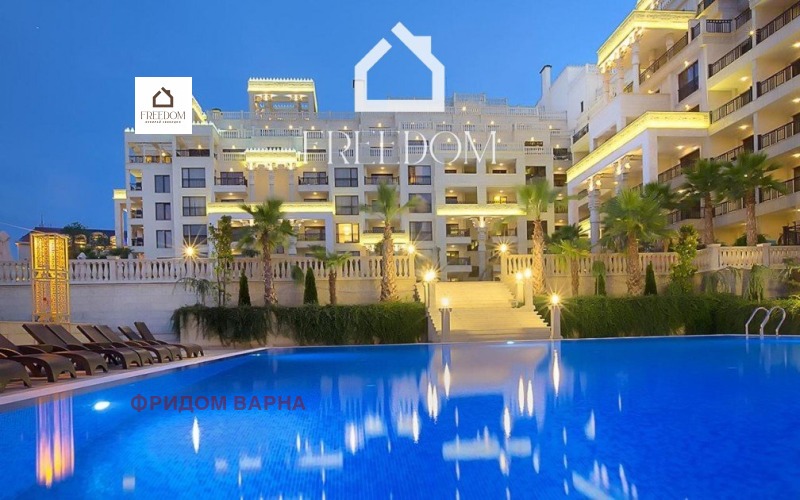 À venda  1 quarto Varna , k.k. Zlatni piasaci , 60 m² | 83216072
