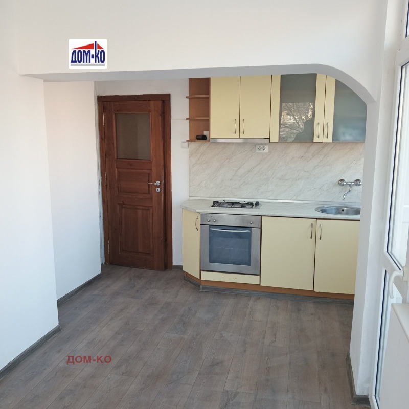 Продава  3-стаен град Пазарджик , Идеален център , 87 кв.м | 69974113 - изображение [2]