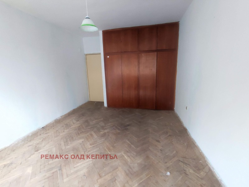 Продава МНОГОСТАЕН, гр. Велико Търново, Център, снимка 1 - Aпартаменти - 49314517