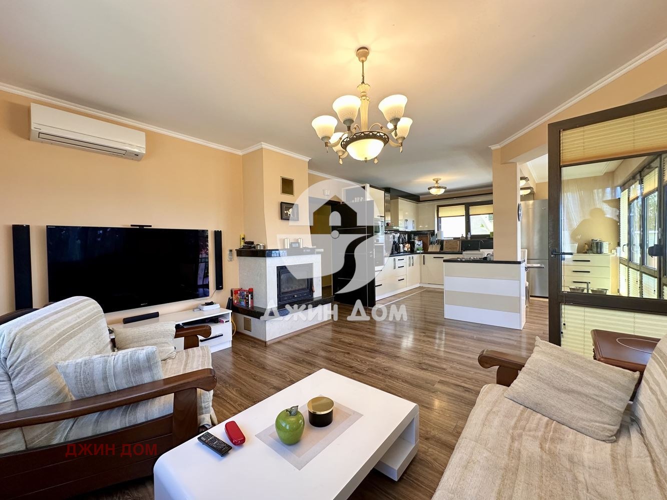 Продава КЪЩА, с. Кошарица, област Бургас, снимка 3 - Къщи - 56083191