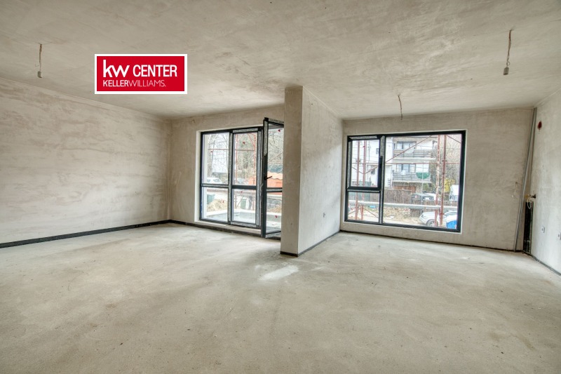 Продава 3-СТАЕН в град София, в.з.Киноцентъра 3 част - 133 кв.м / 292 358 € » 571 802.55 лв., КЕЛЪР УИЛЯМС ЦЕНТЪР