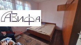 Hus Elin Pelin, region Sofia 11