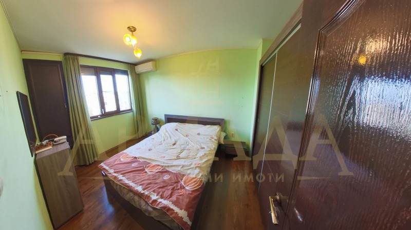 En venta  2 dormitorios Plovdiv , Trakiya , 73 metros cuadrados | 98258617 - imagen [4]