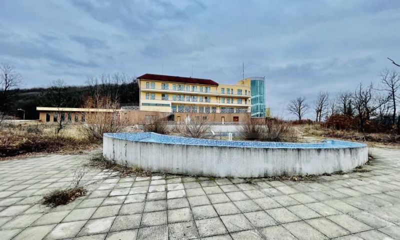 Til salg  Hotel region Gabrovo , Sevlievo , 5000 kvm | 52792028 - billede [3]