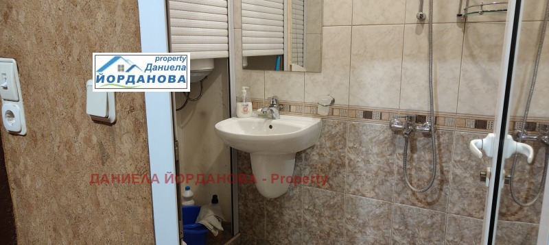 Продава 2-СТАЕН, гр. Русе, Център, снимка 2 - Апартаменти - 52518008