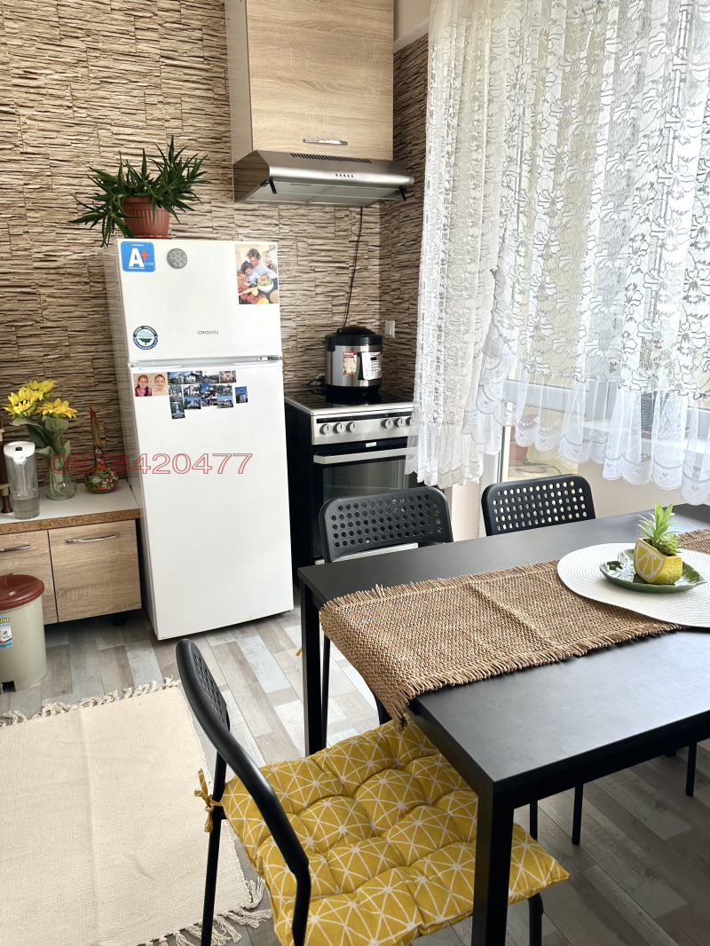 Na prodej  2 ložnice Targovište , Zapad 3 , 76 m2 | 47354618 - obraz [6]