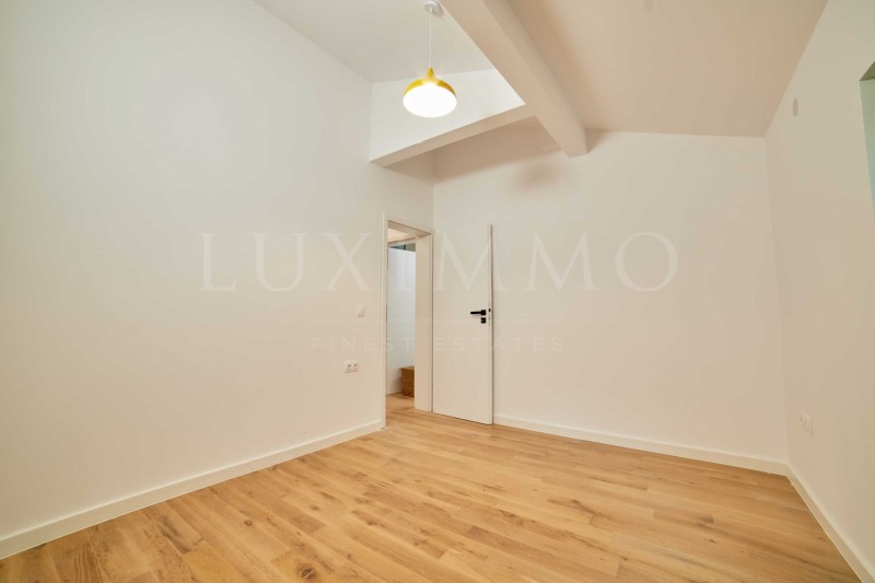 Myytävänä  Talo Sofia , Tsentar , 128 neliömetriä | 35376312 - kuva [15]