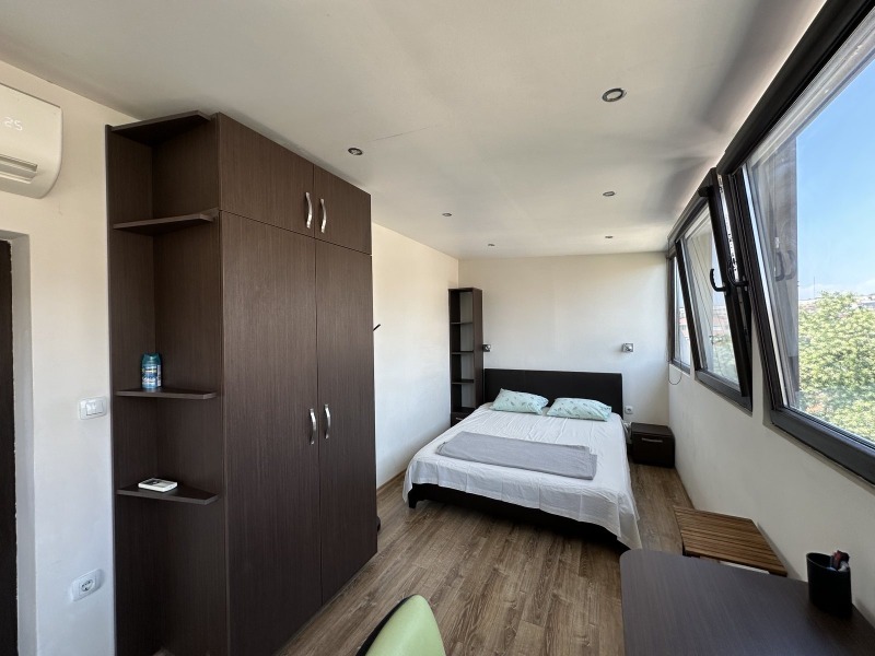 Продава  3-стаен град Пловдив , Младежки Хълм , 89 кв.м | 92767523 - изображение [12]