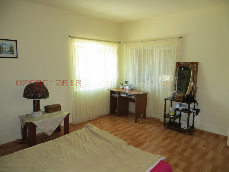 Продава КЪЩА, гр. Балчик, област Добрич, снимка 8 - Къщи - 52976115