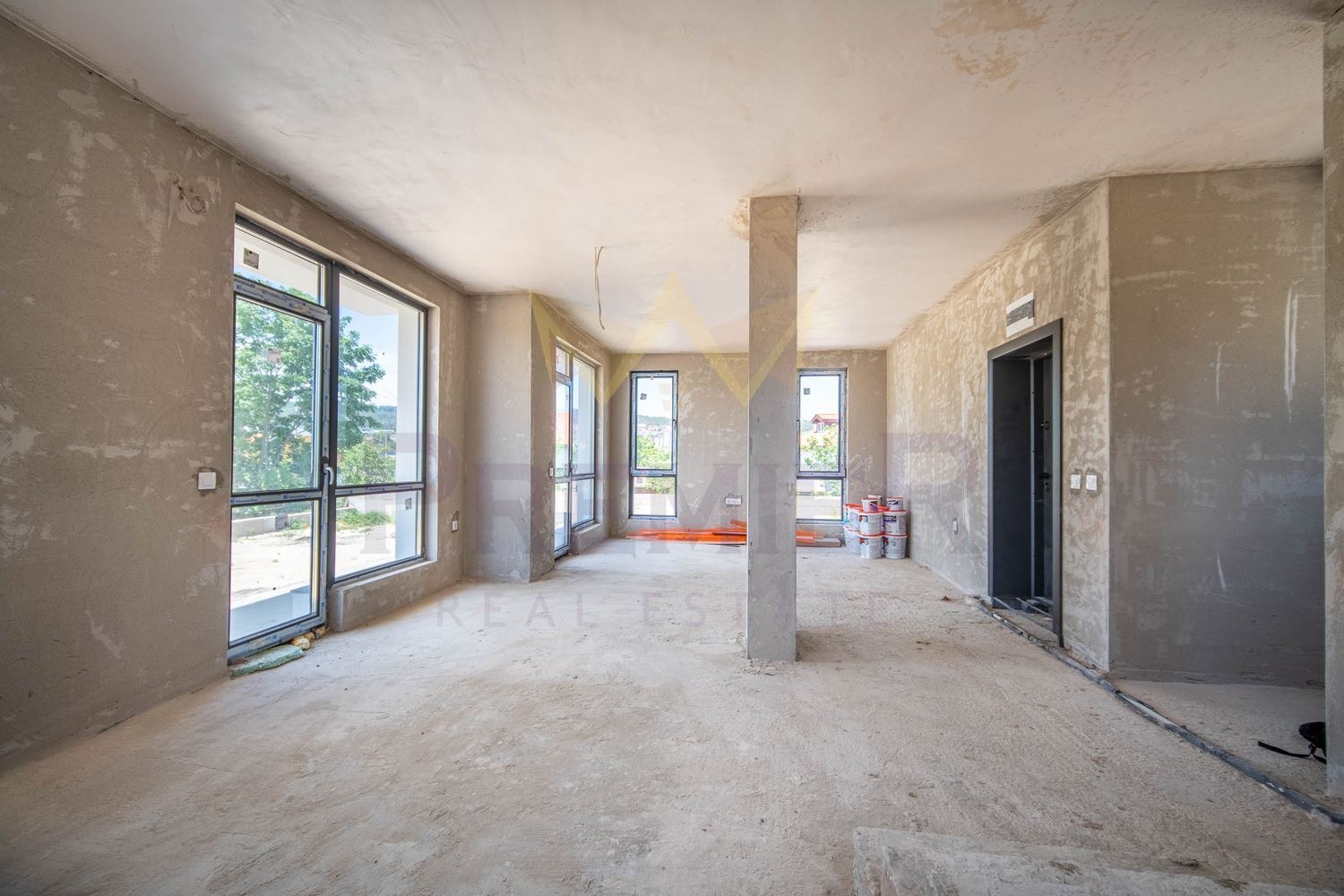 Продава КЪЩА, гр. Варна, м-т Горна Трака, снимка 2 - Къщи - 53767045