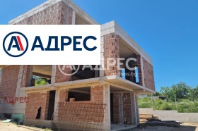 Hus m-t Dolna Traka, Varna