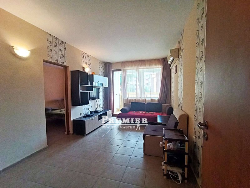 À venda  2 quartos região Burgas , k.k. Slantchev briag , 60 m² | 20707764