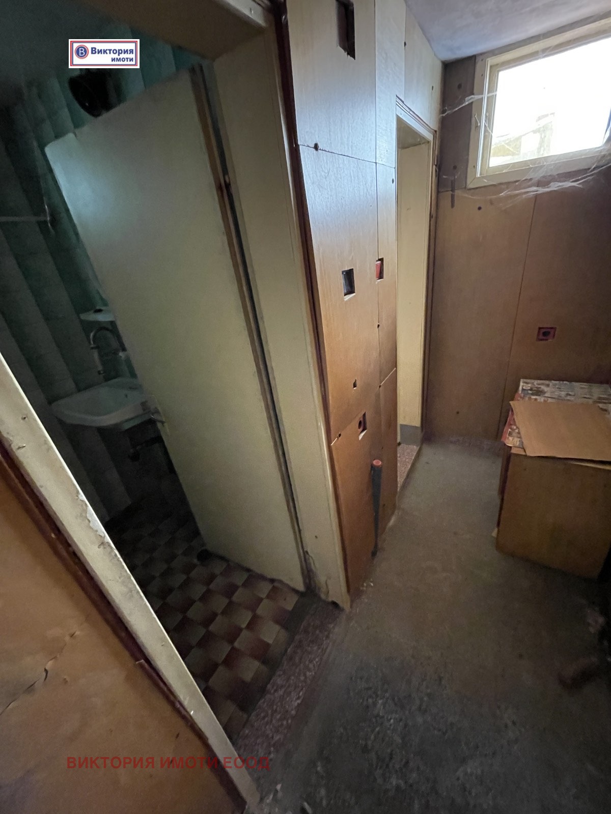 Продава 3-СТАЕН, гр. Велико Търново, Център, снимка 2 - Апартаменти - 47496884