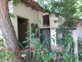 Продажба на имоти в с. Прибой, област Перник - изображение 1 