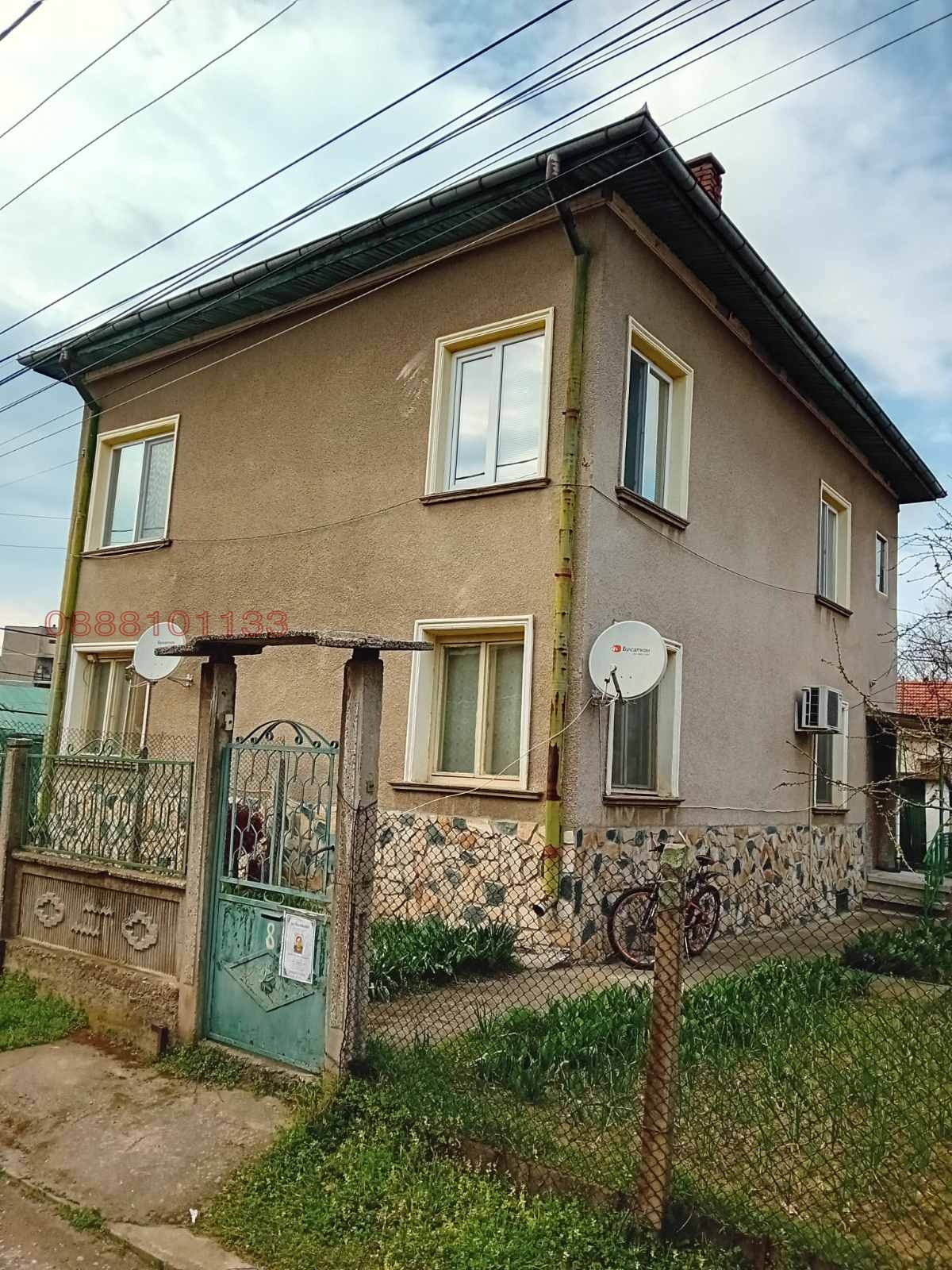 Продава ЕТАЖ ОТ КЪЩА, гр. Лом, област Монтана