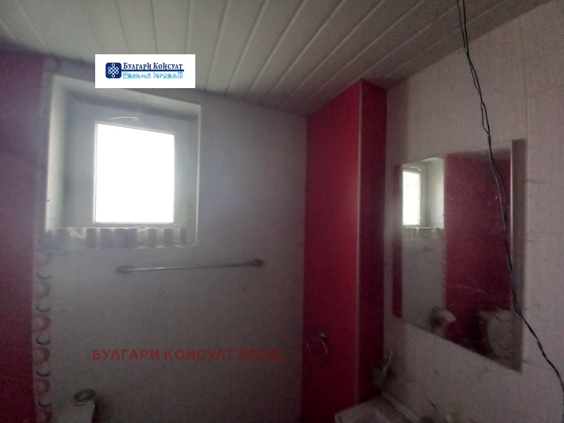 Продава КЪЩА, с. Слокощица, област Кюстендил, снимка 15 - Къщи - 52443480