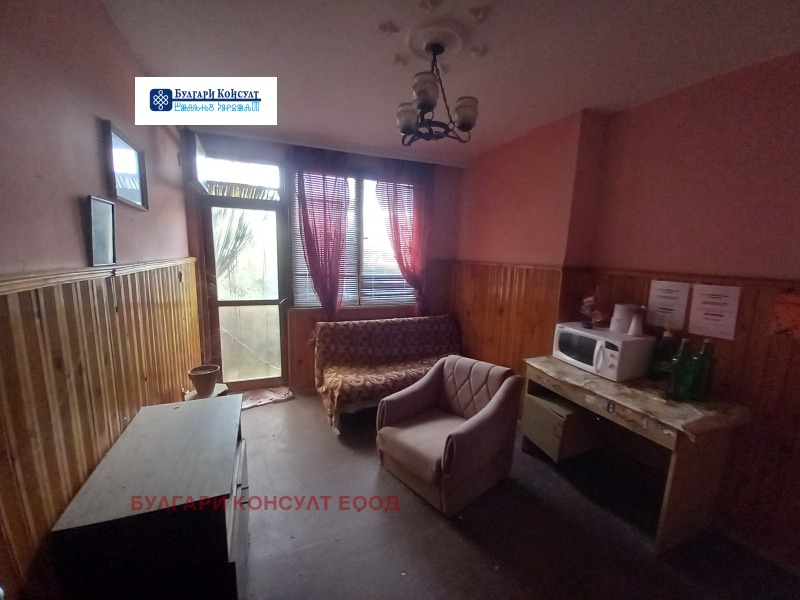 Продава КЪЩА, с. Слокощица, област Кюстендил, снимка 9 - Къщи - 52443480