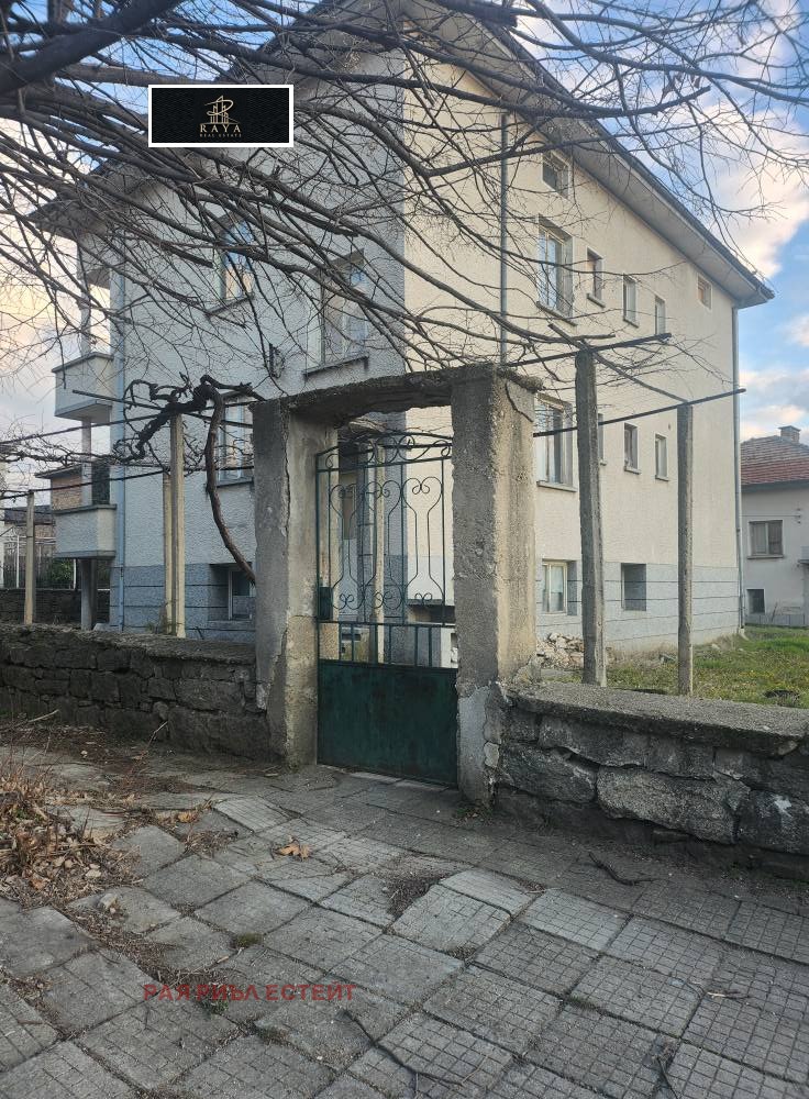 Продава КЪЩА, гр. Хисаря, област Пловдив, снимка 5 - Къщи - 54210501