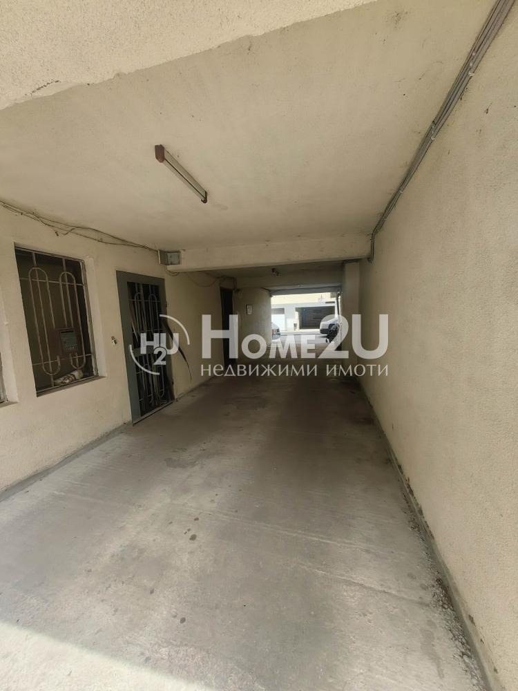 Продава ГАРАЖ, ПАРКОМЯСТО, гр. Варна, Лятно кино Тракия, снимка 7 - Гаражи и паркоместа - 54203306