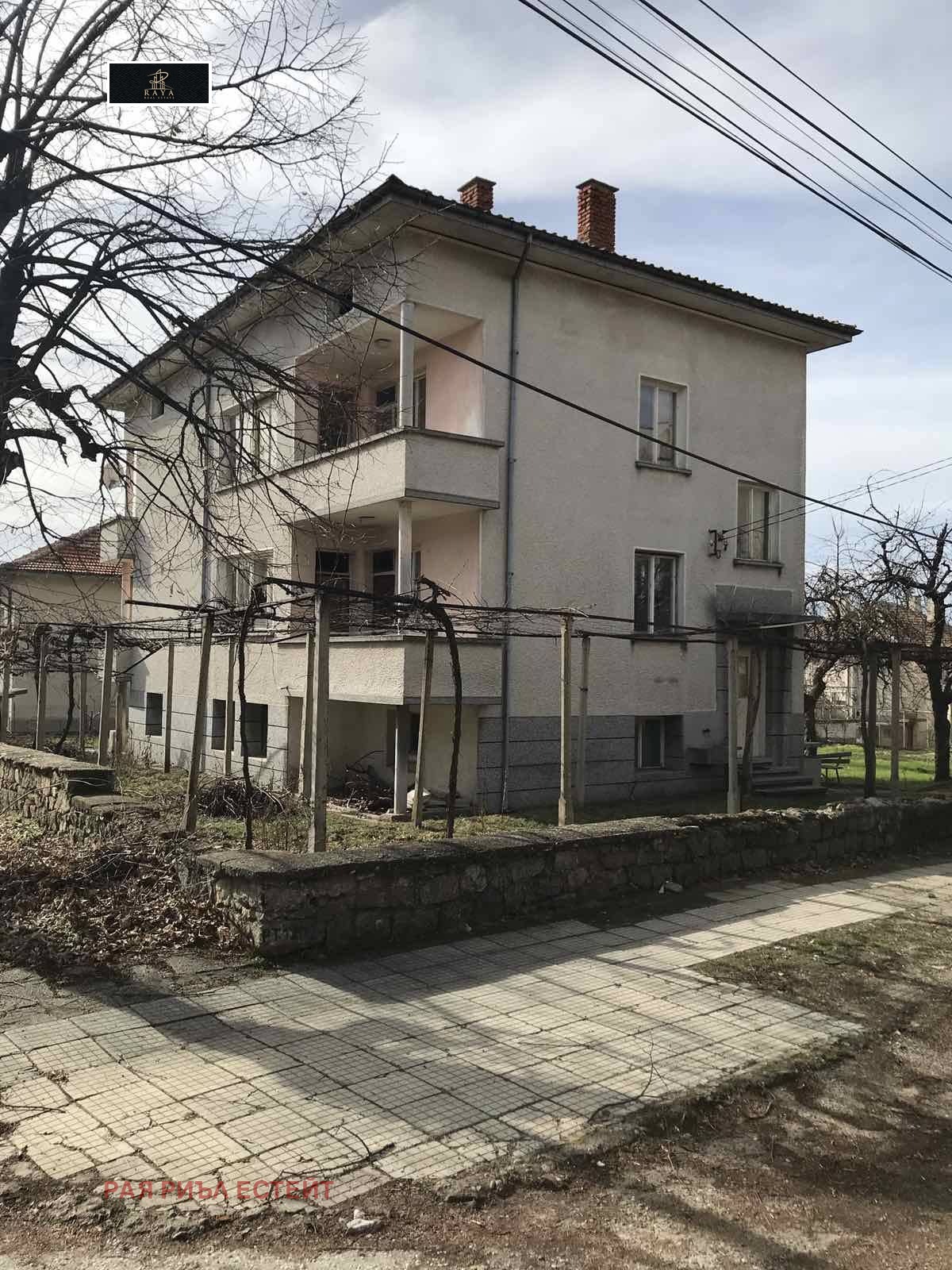 Продава КЪЩА, гр. Хисаря, област Пловдив, снимка 6 - Къщи - 54210501