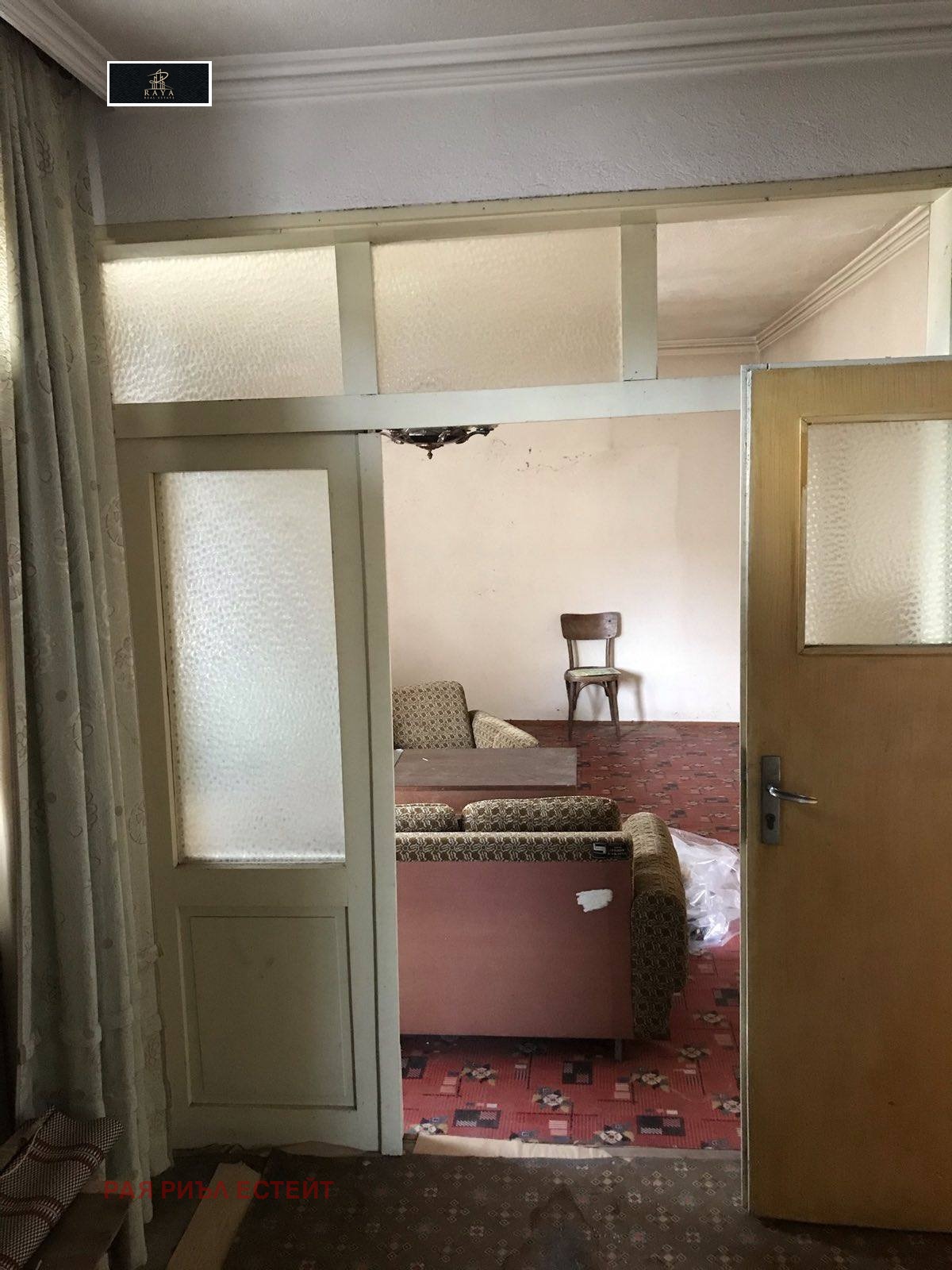 Продава КЪЩА, гр. Хисаря, област Пловдив, снимка 9 - Къщи - 54210501