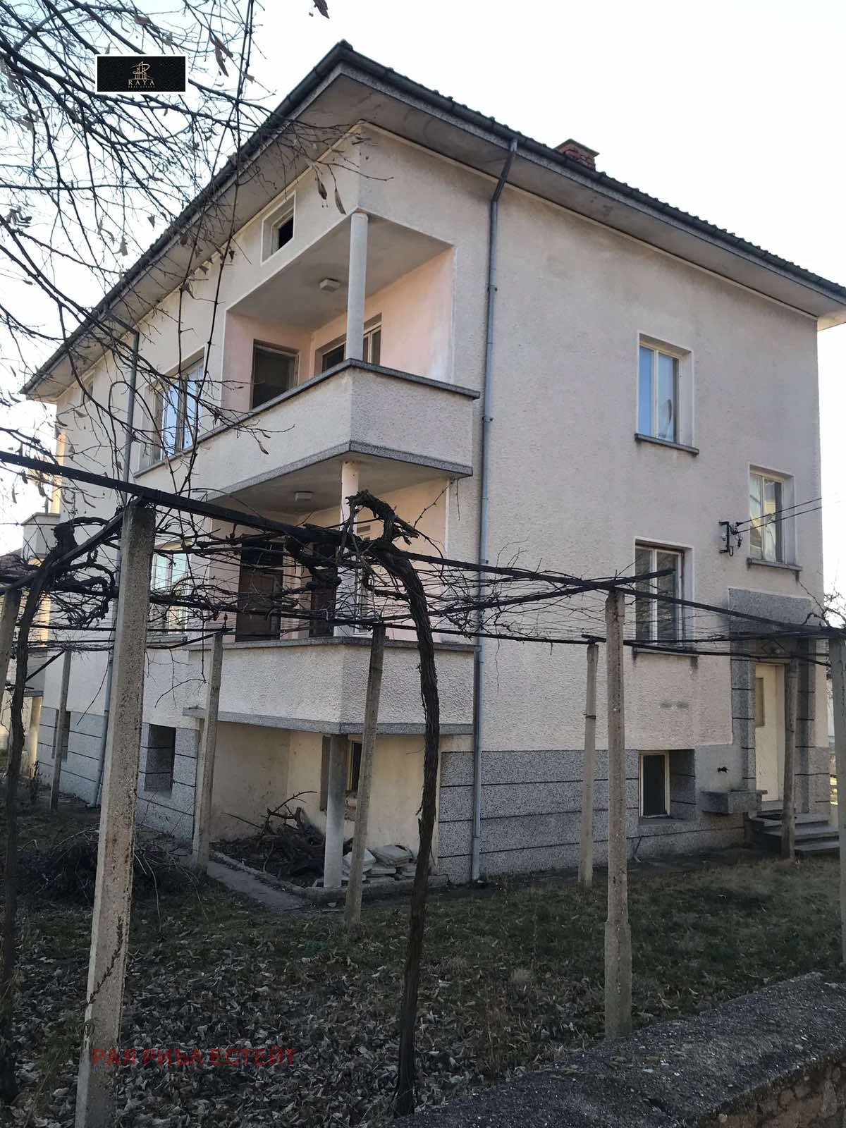 Продава КЪЩА, гр. Хисаря, област Пловдив, снимка 10 - Къщи - 54210501