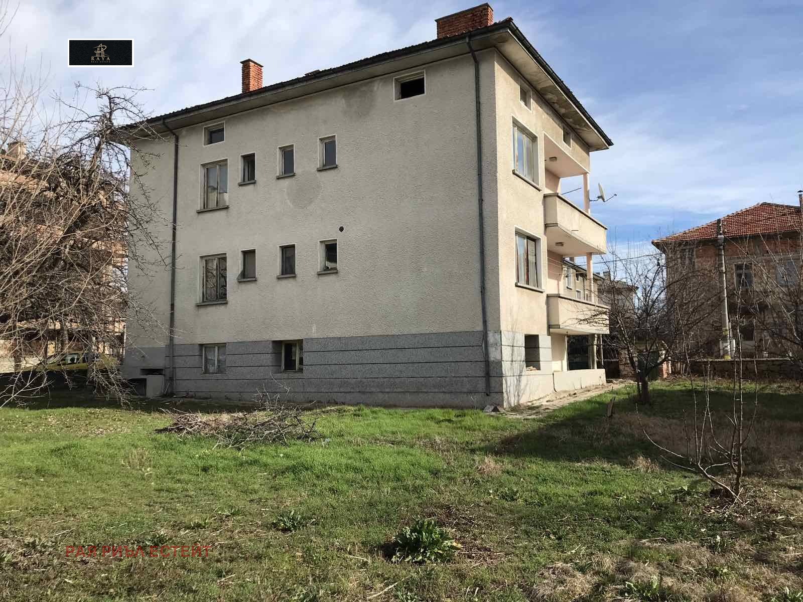 Продава КЪЩА, гр. Хисаря, област Пловдив, снимка 14 - Къщи - 54210501