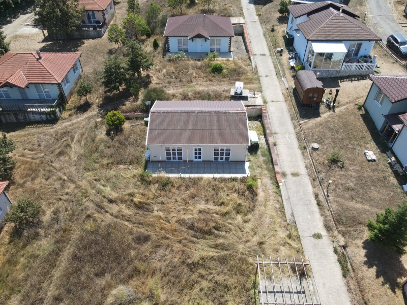 Продава КЪЩА в област Бургас, с. Баня - 80 кв.м / 36 813.02 € » 72 000 лв., РЕФЕР