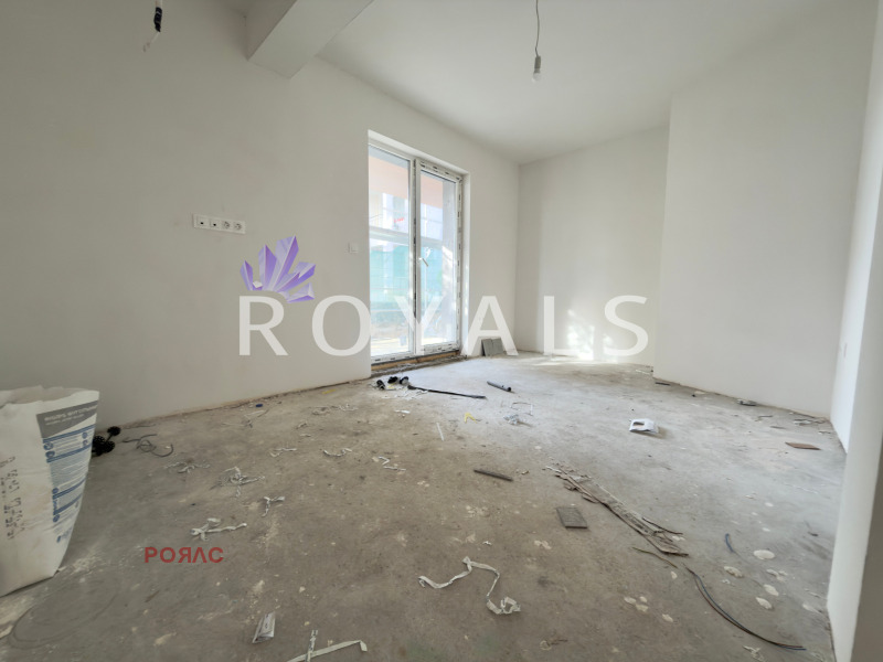 Продава 2-СТАЕН, гр. Варна, Бриз, снимка 2 - Апартаменти - 52650932