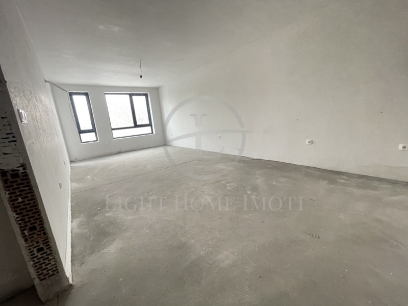 For Sale  2 bedroom Plovdiv , Kamenitsa 2 , 115 sq.m | 92912781 - image [2]