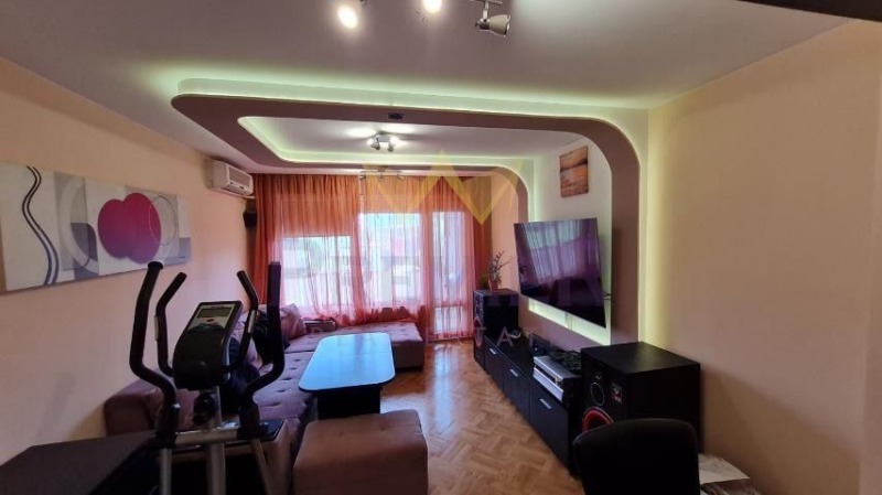 Продава  4-стаен град Варна , Владислав Варненчик 1 , 100 кв.м | 15451657 - изображение [2]